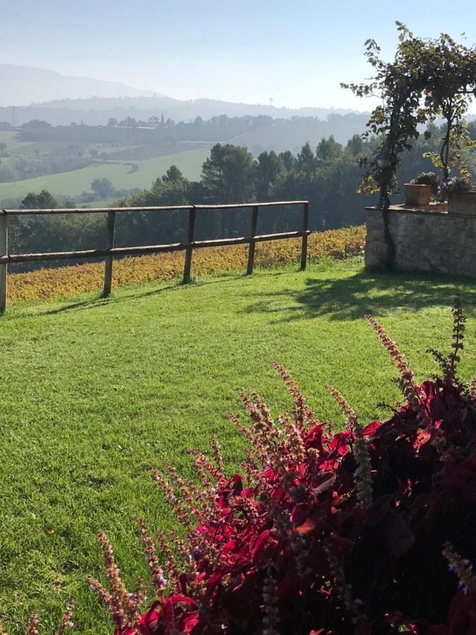 Genius Loci Country Inn Bevagna Esterno foto