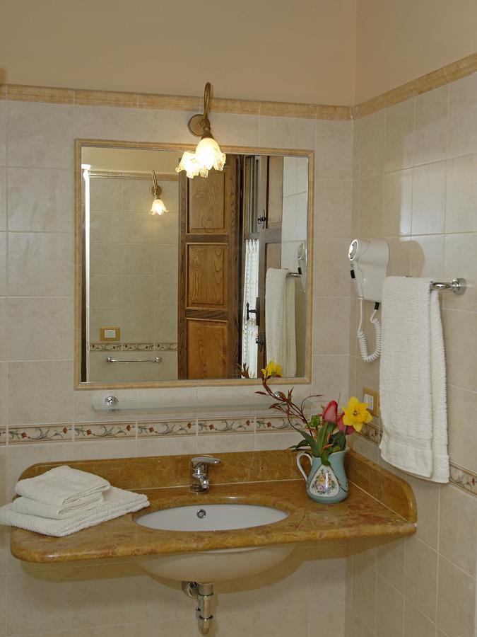 Genius Loci Country Inn Bevagna Esterno foto