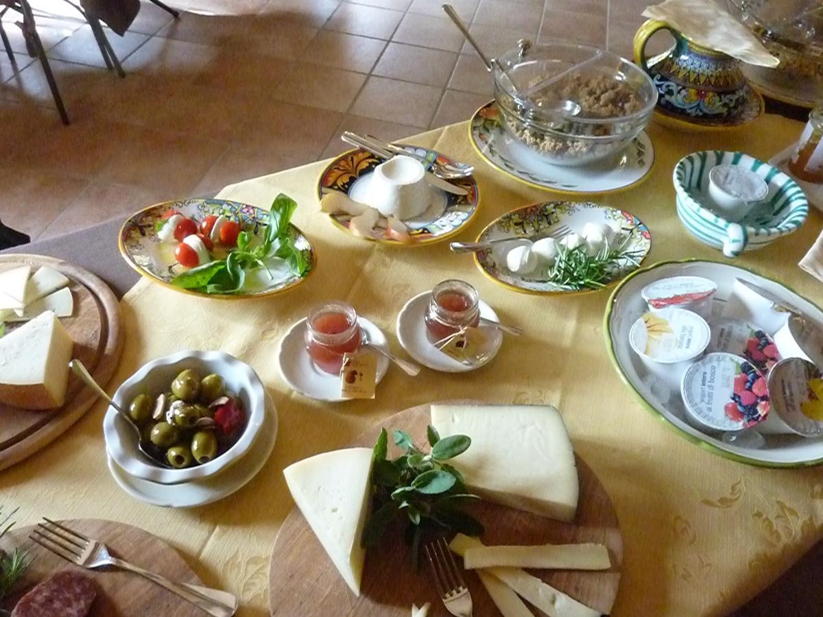 Genius Loci Country Inn Bevagna Esterno foto